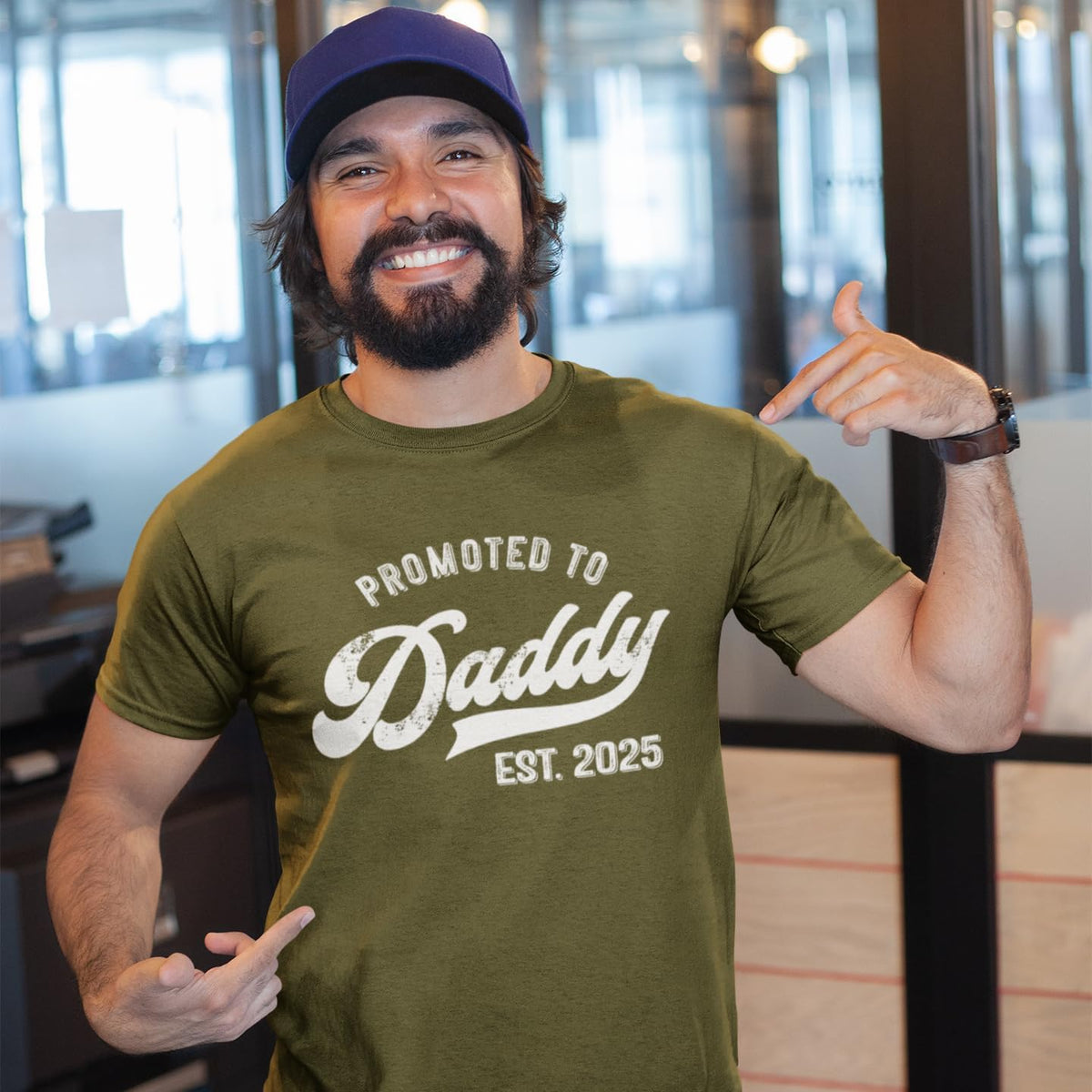 Promoted to Daddy 2025 T-Shirt Funny Humor New Dad Baby Family First Time Fathers Day Shirt